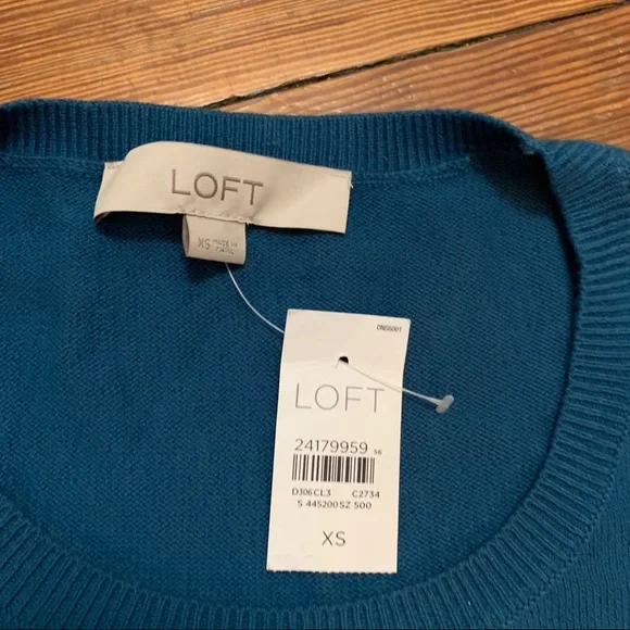 NWT Loft Husky Star sweater. XS - Picture 5 of 8